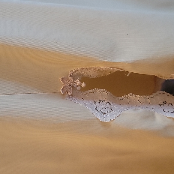 Vintage JulieAnne  Slip - Picture 6 of 13